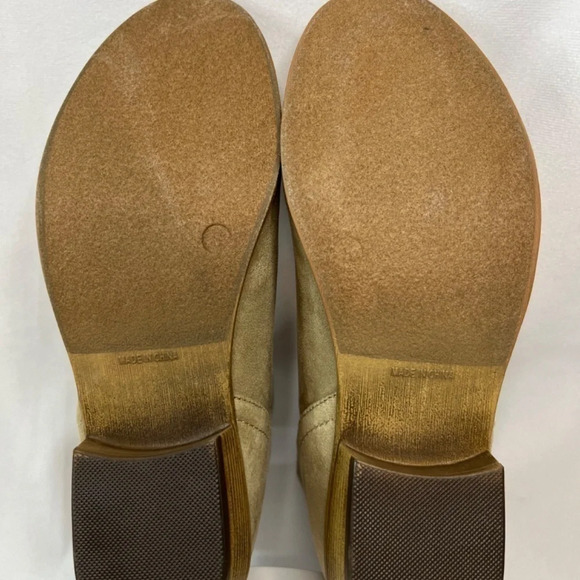 Women’s Journee Collection Women's Rimi Booties Stone color in size 8 NEW IN BOX - Picture 6 of 12